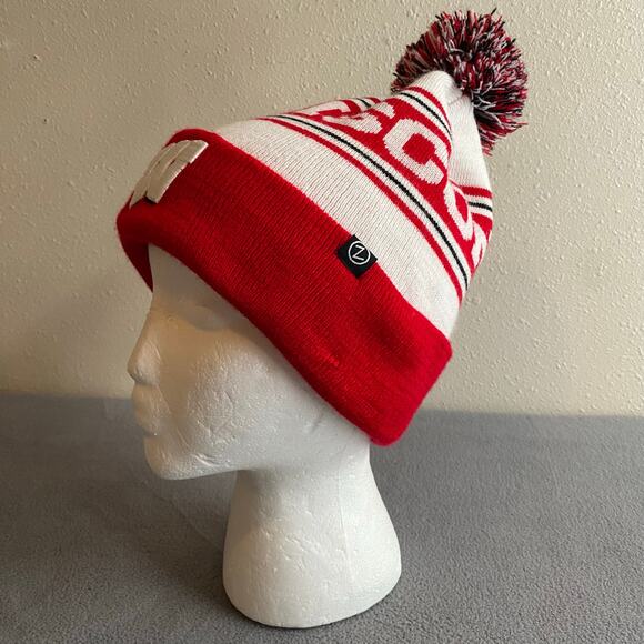 Wisconsin Badgers Knit Pom Beanie Hat Cap Red White Embroidered Logo Big Ten - Picture 4 of 8
